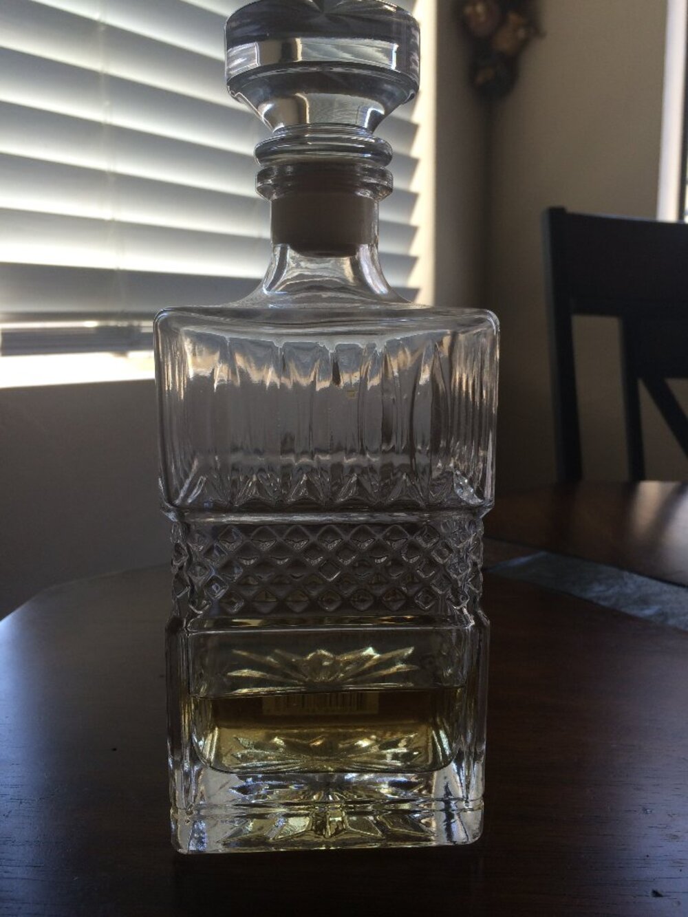 Crystal Cut Glass Whiskey Liquor Decanter & Square Stopper 9"Tall